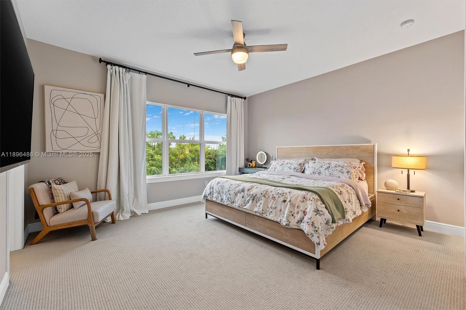HILLCREST COUNTRY CLUB SO - Residential
