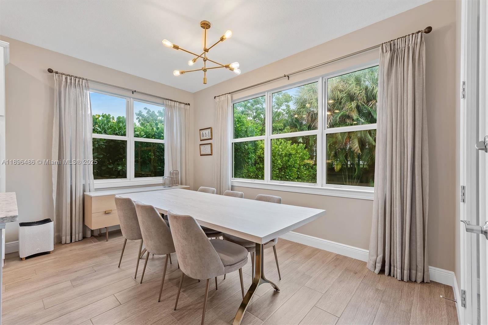 HILLCREST COUNTRY CLUB SO - Residential