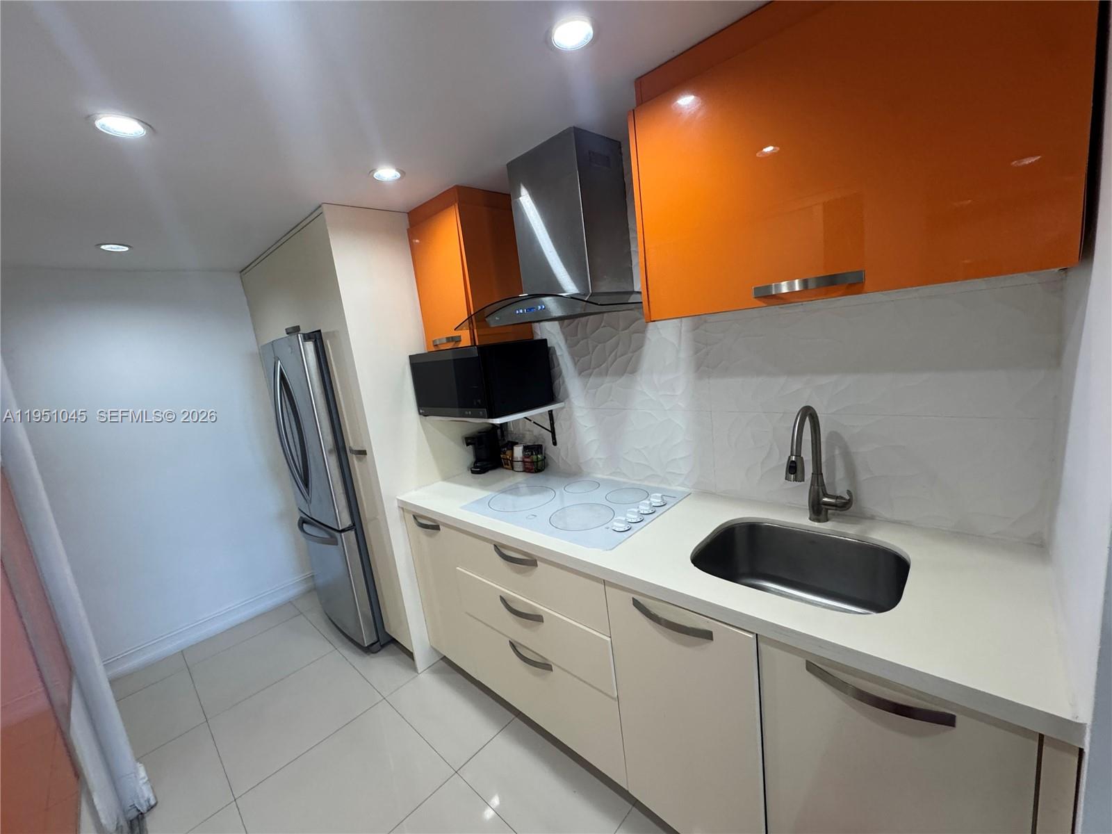 THE AVENTURA BEACH CLUB - Residential