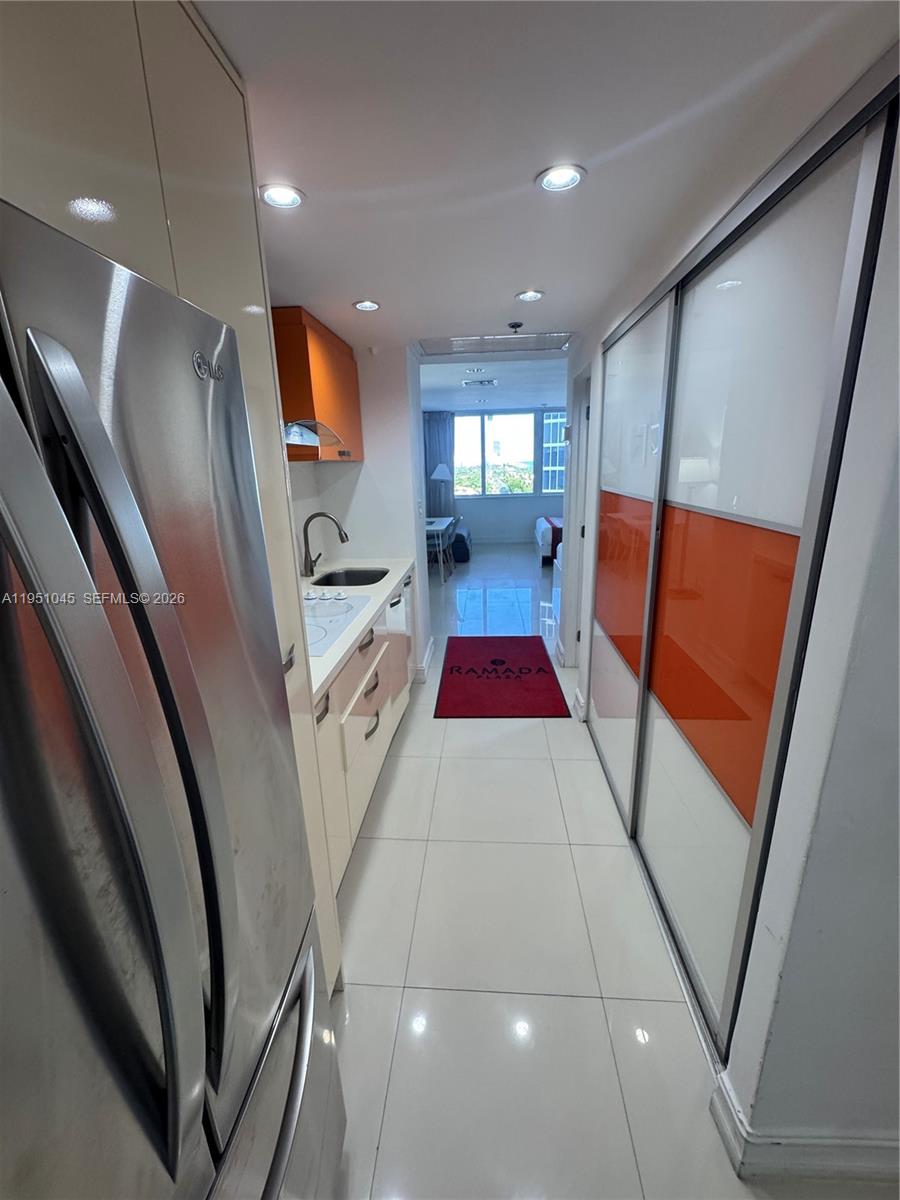 THE AVENTURA BEACH CLUB - Residential