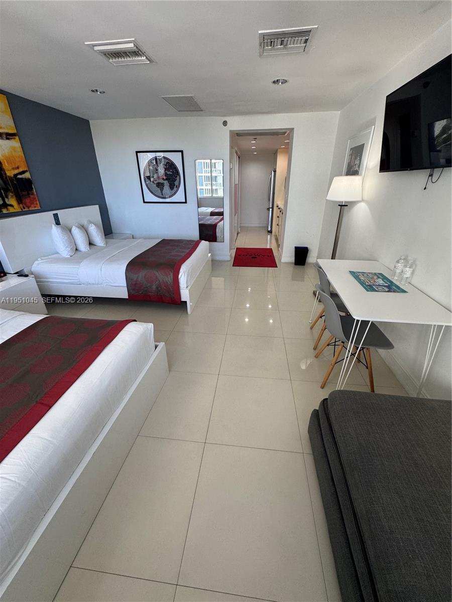 THE AVENTURA BEACH CLUB - Residential