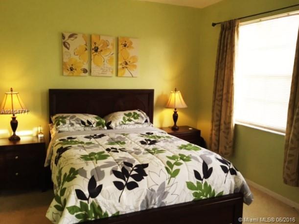 Escada Townvilla - Residential Lease