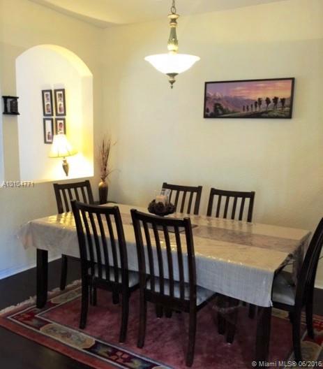 Escada Townvilla - Residential Lease