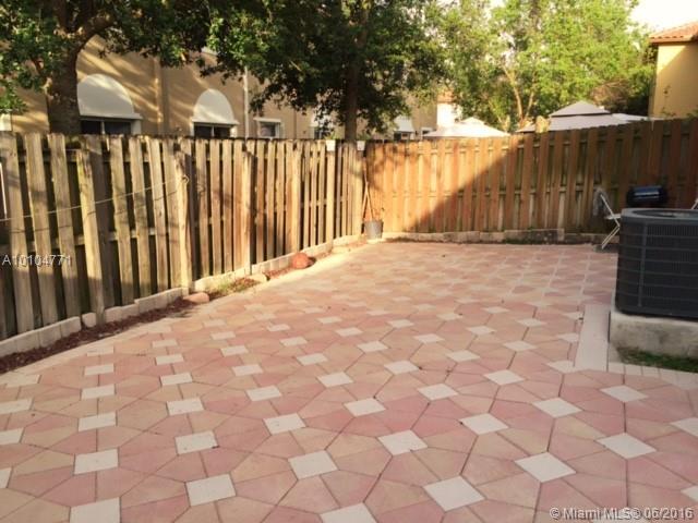 Escada Townvilla - Residential Lease