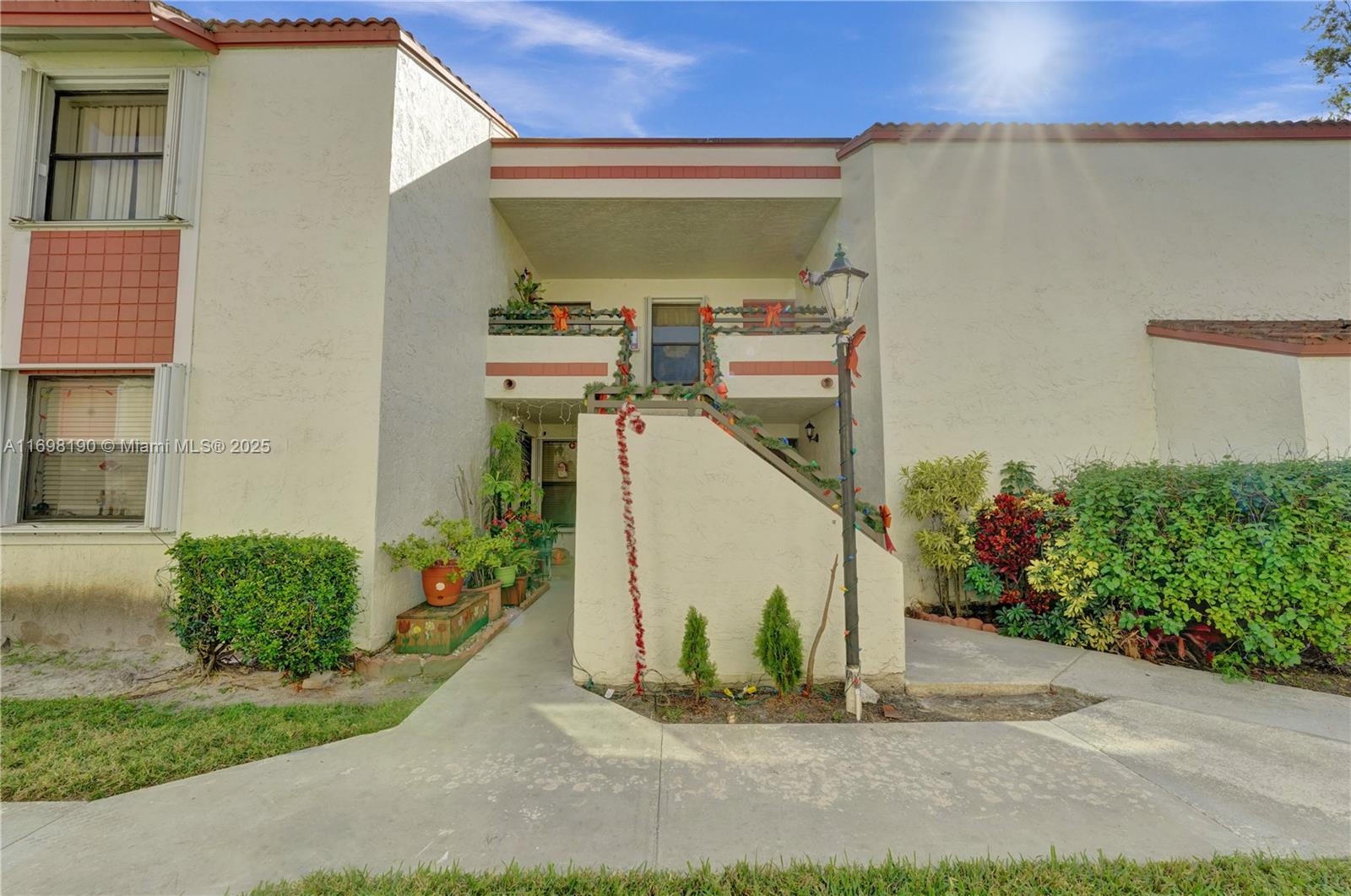 PIERPOINTE EAST CONDO TWO - Residential