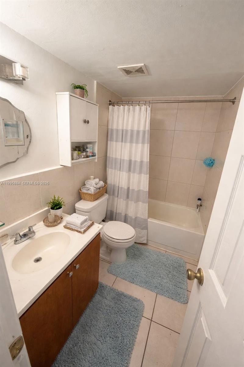 AGUA DULCE CONDO - Residential