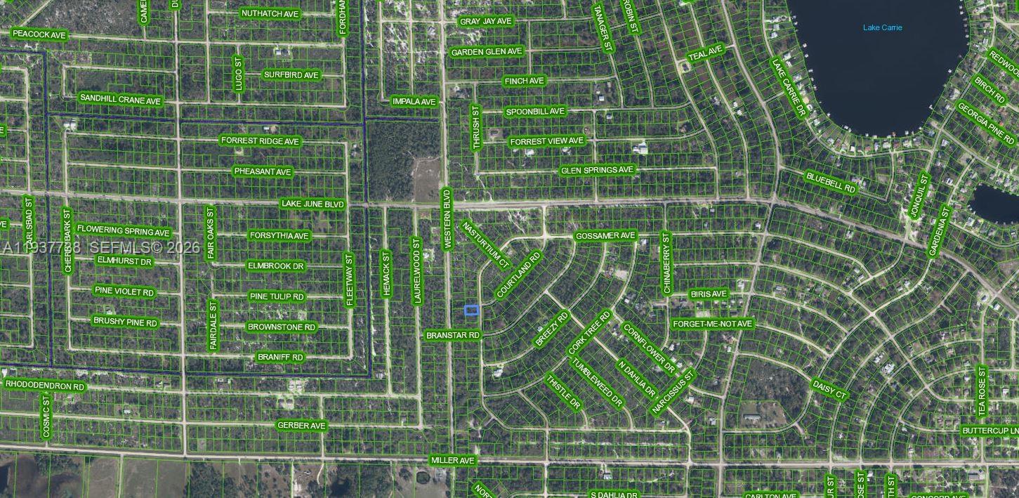 LEISURE LAKES - Land