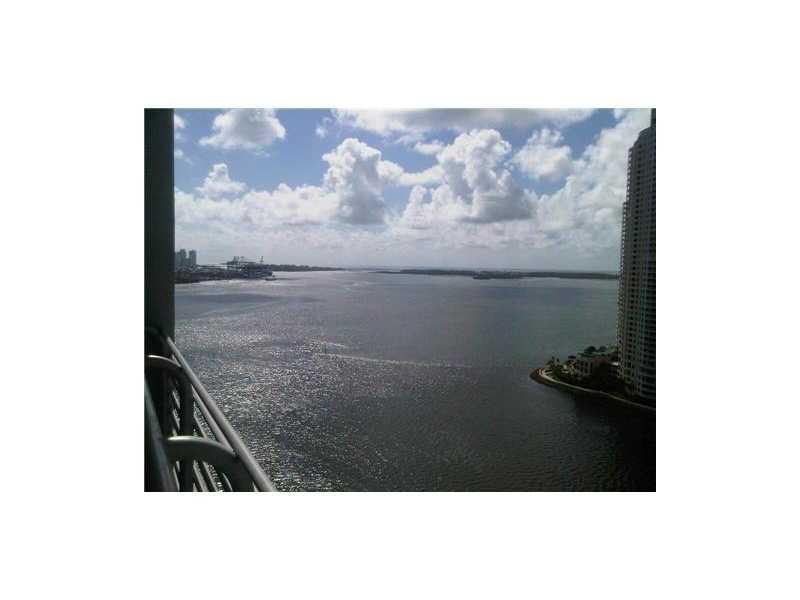 COMPLETELY UPDATED UNIT WITH BRAND NEW PARRELAIN TILE FLOOR THROUGHTOUT ENTIRE UNIT JUST PAINTED AMAZING DIRECT BAY RIVER VIEWS THIS UNIT WILL NOT LAST REQUEST A SHOWING TODAY, YOUR CLIENTS WILL LOVE IT CALL AGENT.