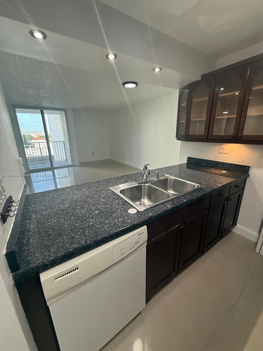 850 N Miami Ave W-905