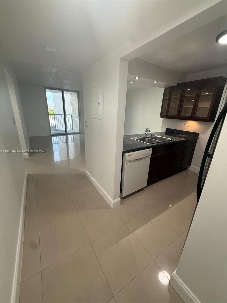 850 N Miami Ave W-905