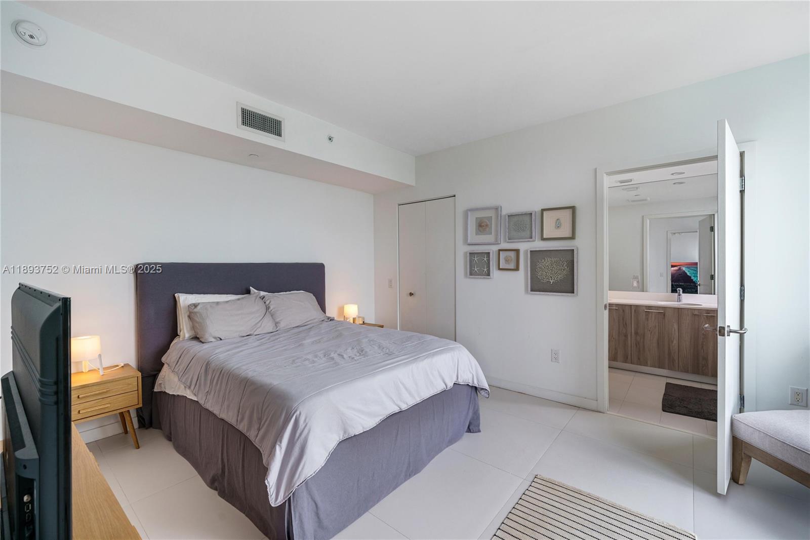 PARAISO BAYVIEWS CONDO - Residential Lease