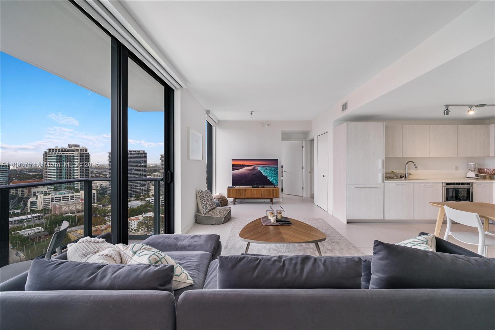 PARAISO BAYVIEWS CONDO - Residential Lease
