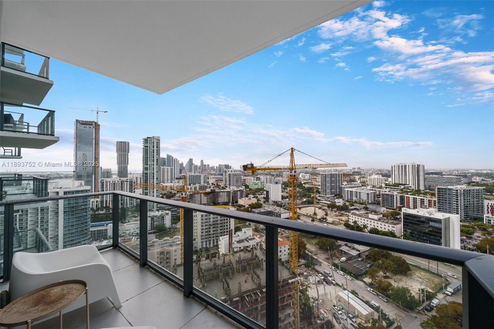 PARAISO BAYVIEWS CONDO - Residential Lease