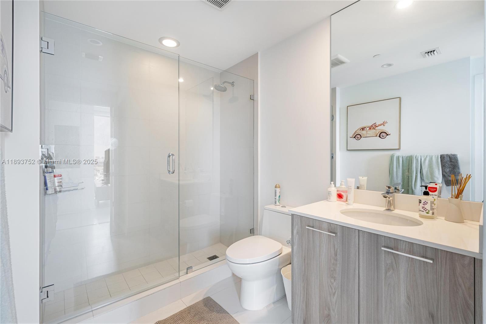 PARAISO BAYVIEWS CONDO - Residential Lease