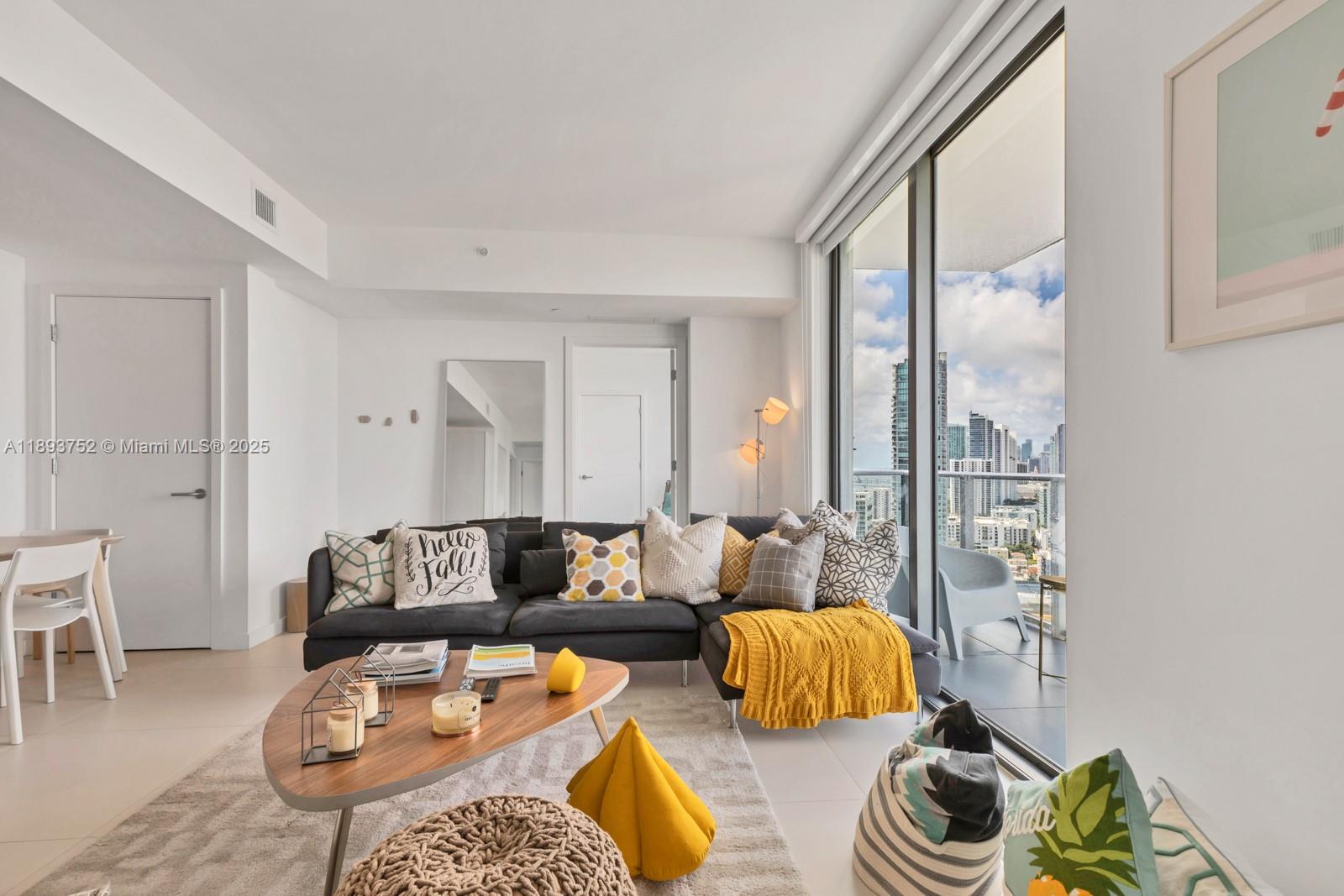 PARAISO BAYVIEWS CONDO - Residential Lease