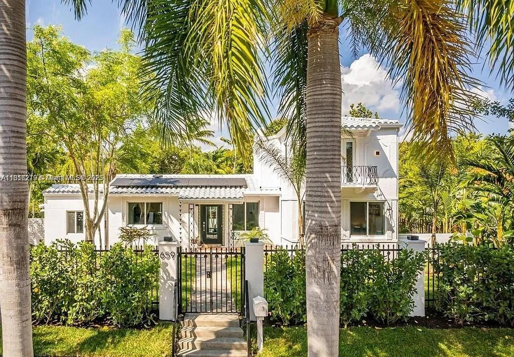 659 NE 73rd Street