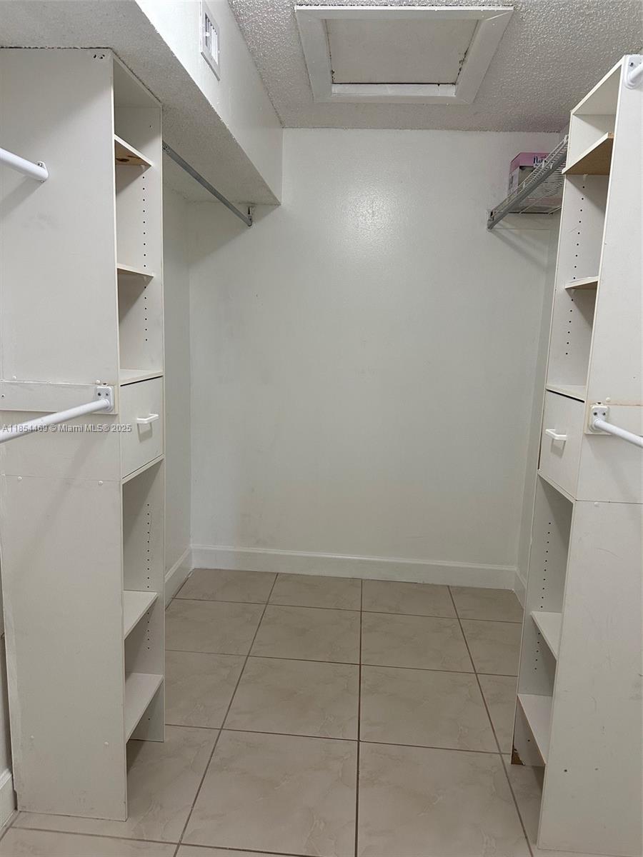 GARDENS AT PEMBROKE LAKES - Residential Lease