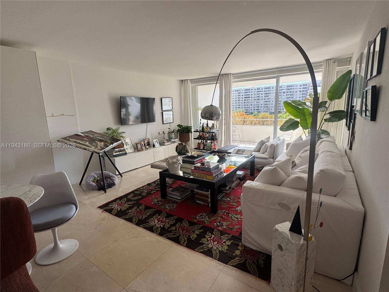 COMMODORE CLUB WEST CONDO - Residential