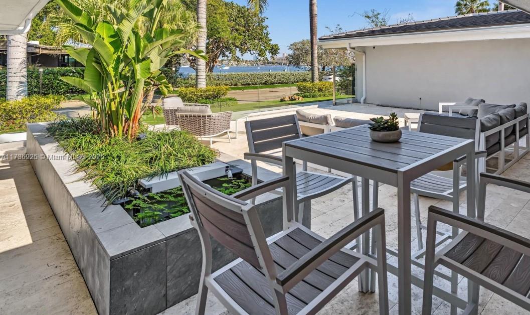 Property for Sale at 840 S Southlake Dr, Hollywood, Broward County, Florida - Bedrooms: 5 
Bathrooms: 5  - $2,699,500