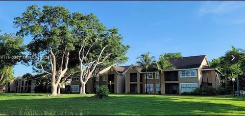 15640 SW 106th Ln 903 Miami FL 33196