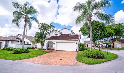 Photo of 17352 NW 61st Ct S, Hialeah, FL 33015 (MLS # A11878167) Photo of 17352 NW 61st Ct S, Hialeah, FL 33015 (MLS # A11878167)