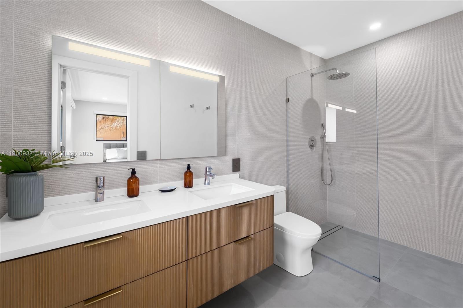 SHORE ACRES AMD PL - Residential