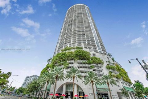1750 N Bayshore Dr 1607 Miami FL 33132