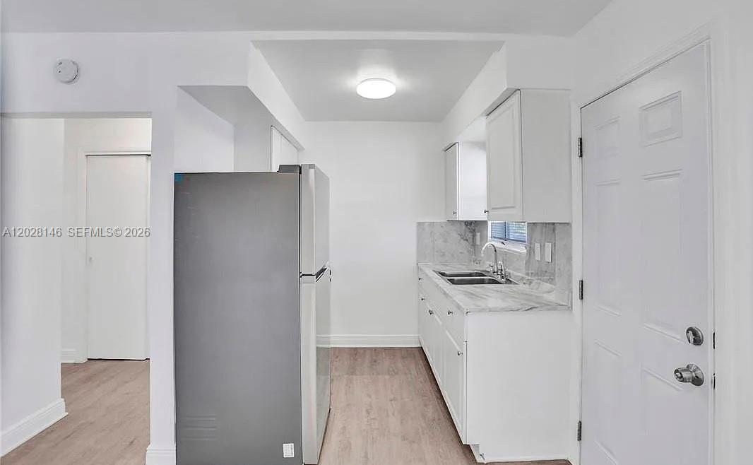 HOLLYWOOD LITTLE RANCHES - Residential