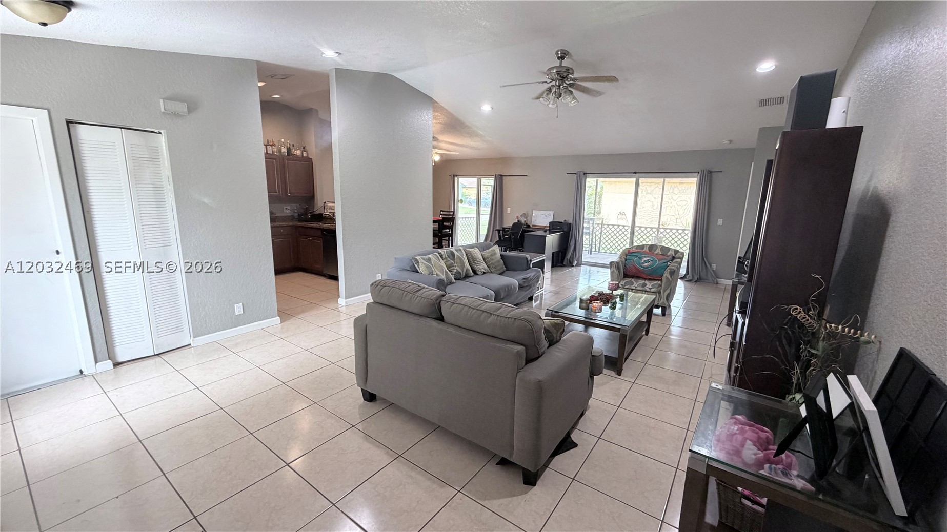 5356 NW 93rd Ter