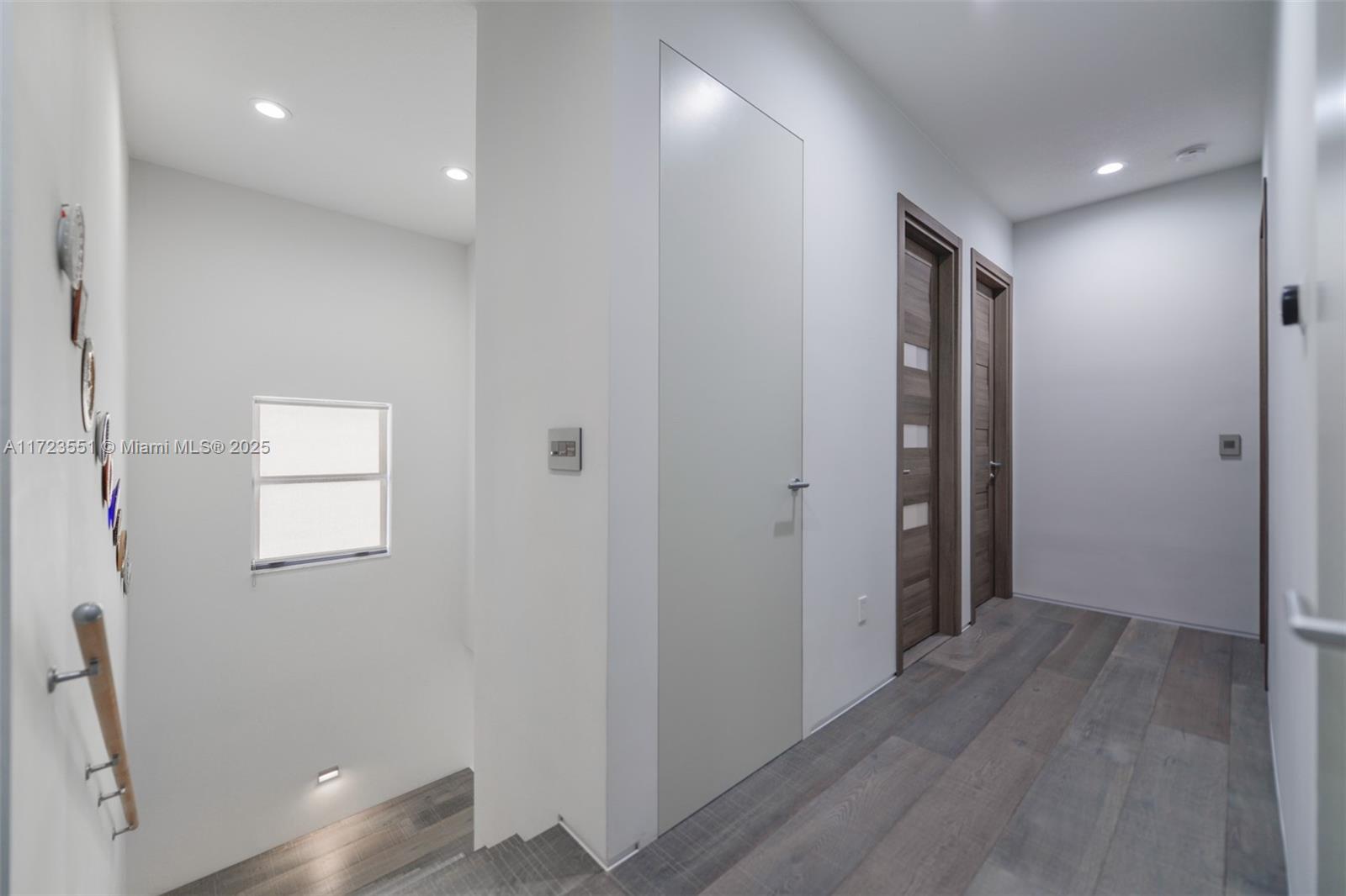 CHAMPION LAKES - Residential