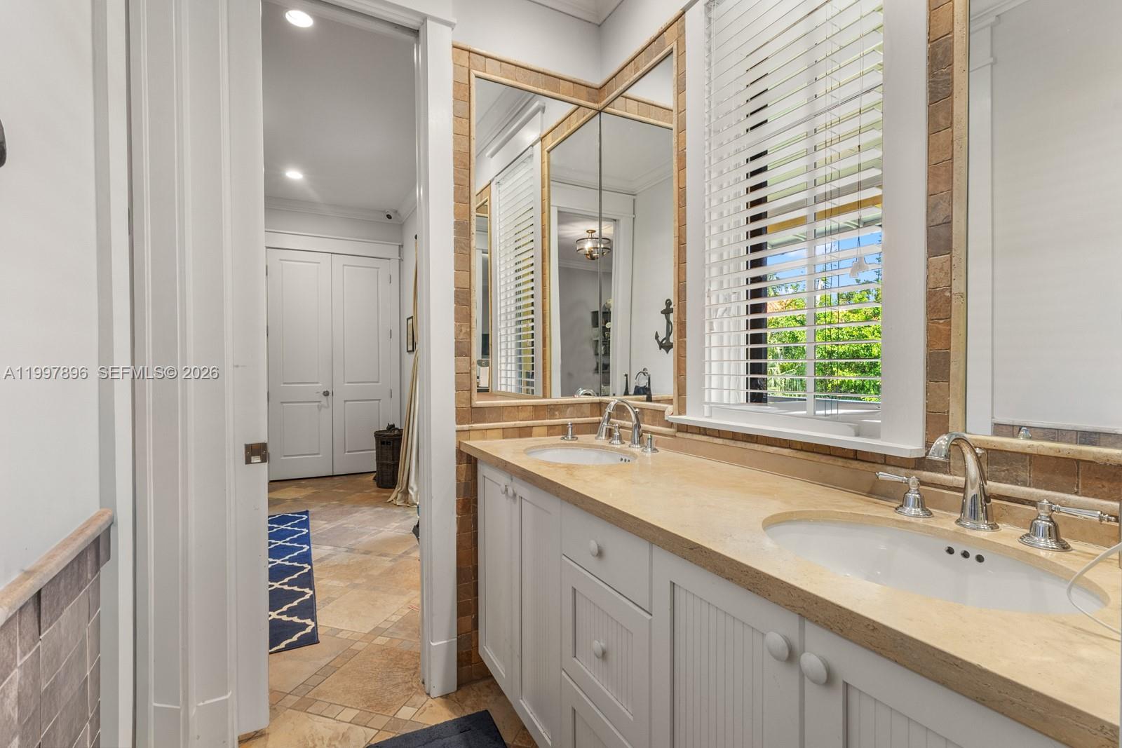 BISCAYNE KEY ESTATES - Residential