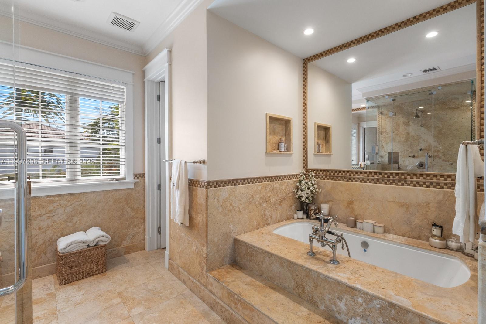 BISCAYNE KEY ESTATES - Residential