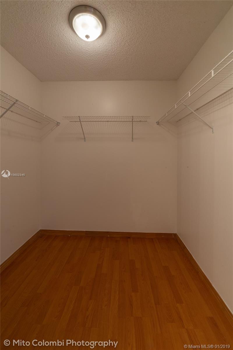 DORAL PARK C CLUB VILLAS - Residential Lease