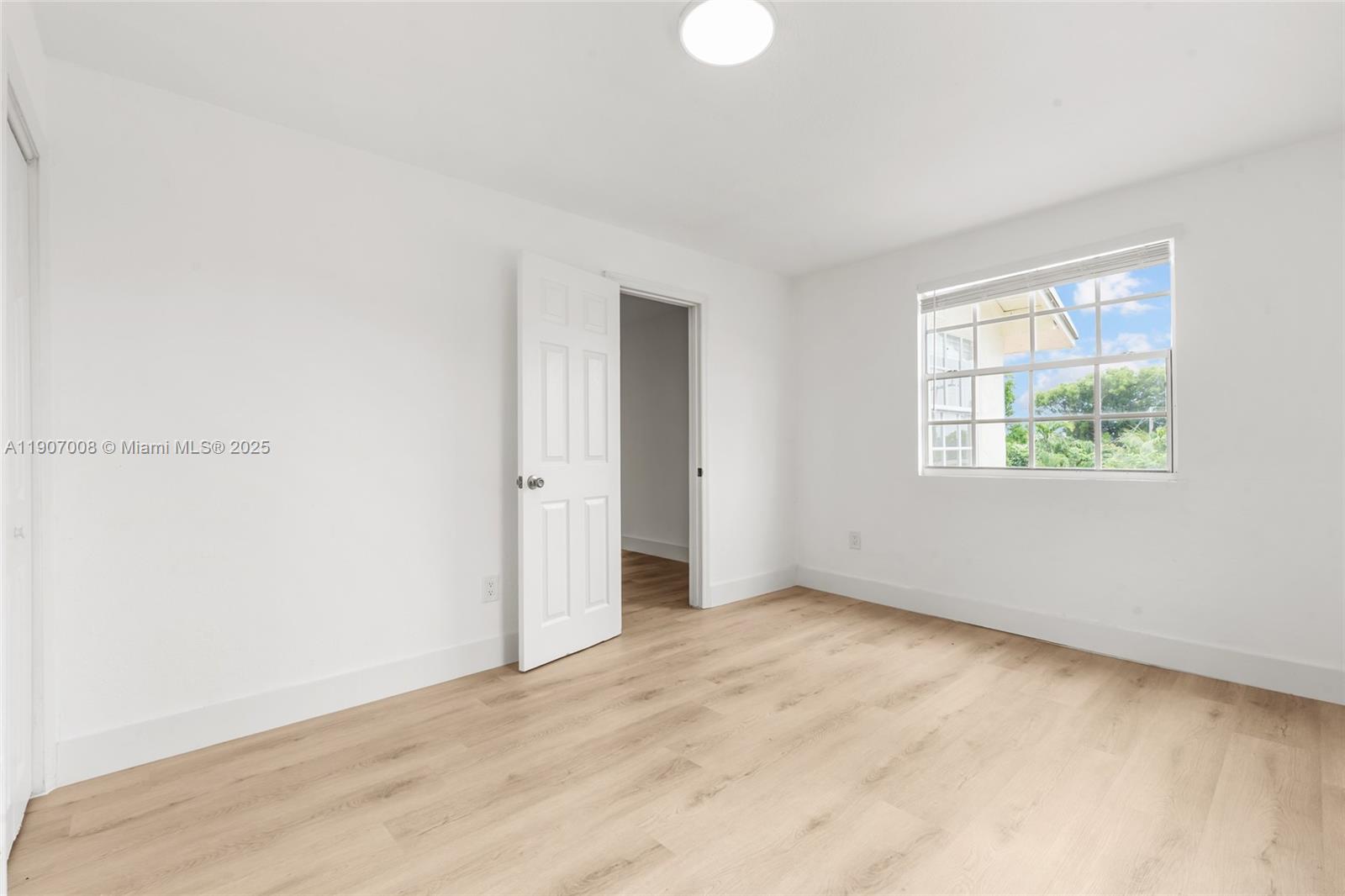 VEDADO - Residential Lease