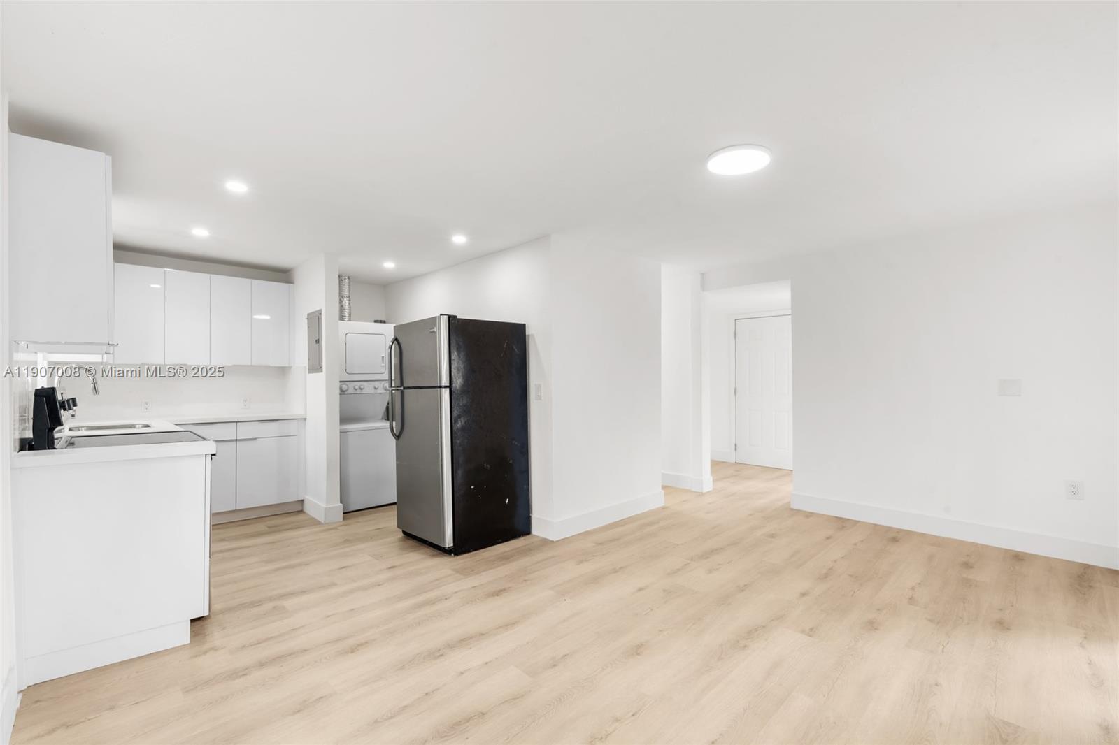 VEDADO - Residential Lease