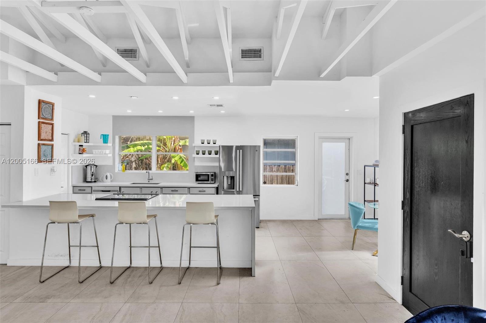 ALTOS DEL MAR NO 5 - Residential