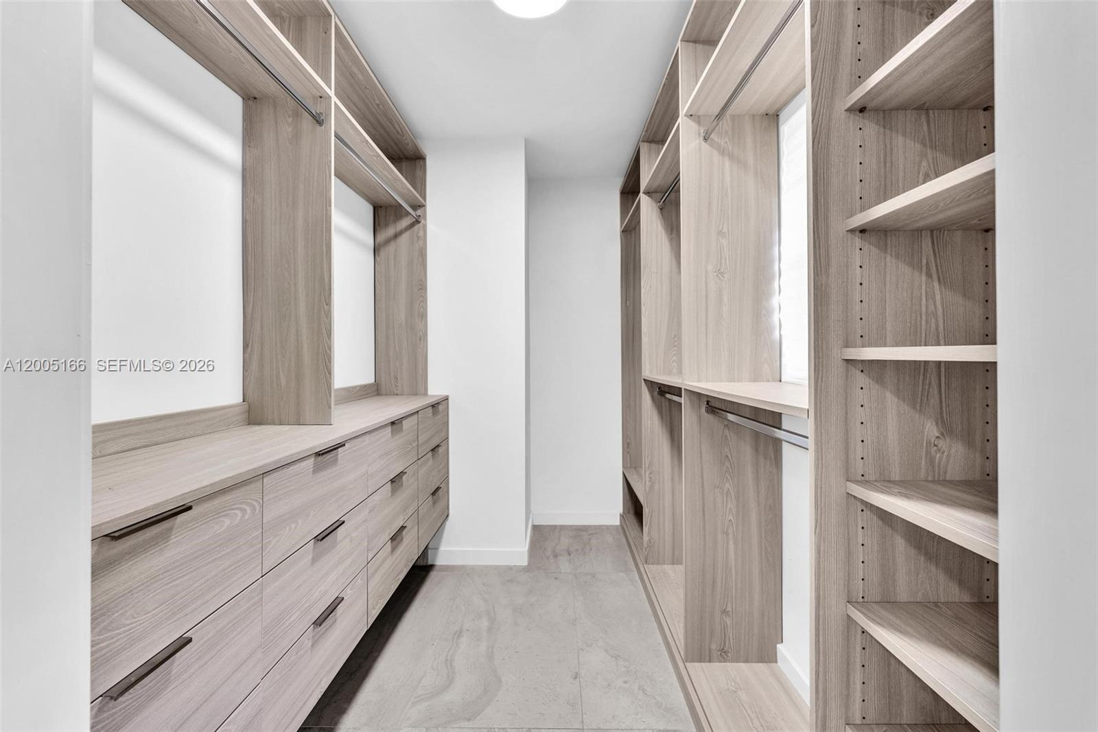 ALTOS DEL MAR NO 5 - Residential