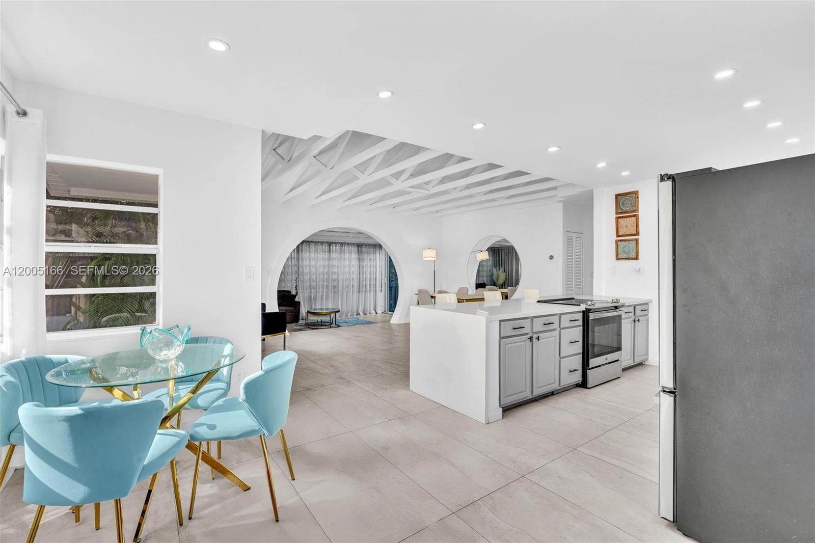 ALTOS DEL MAR NO 5 - Residential