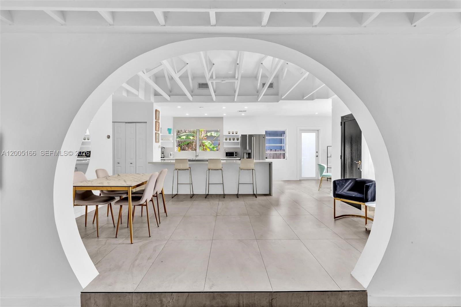 ALTOS DEL MAR NO 5 - Residential