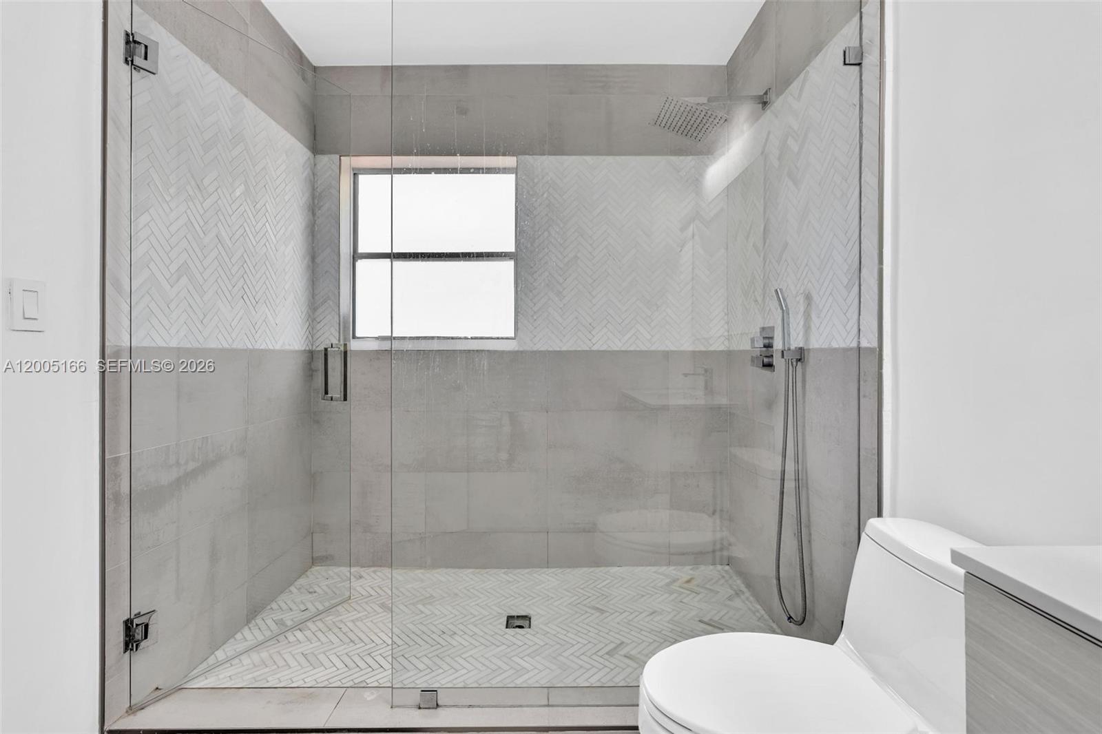 ALTOS DEL MAR NO 5 - Residential