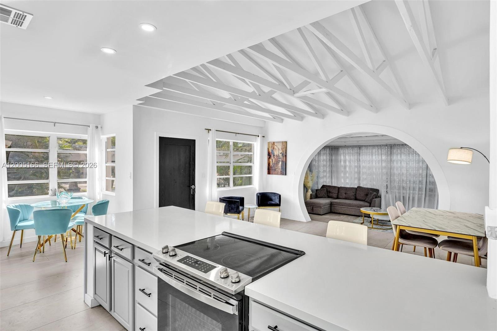 ALTOS DEL MAR NO 5 - Residential