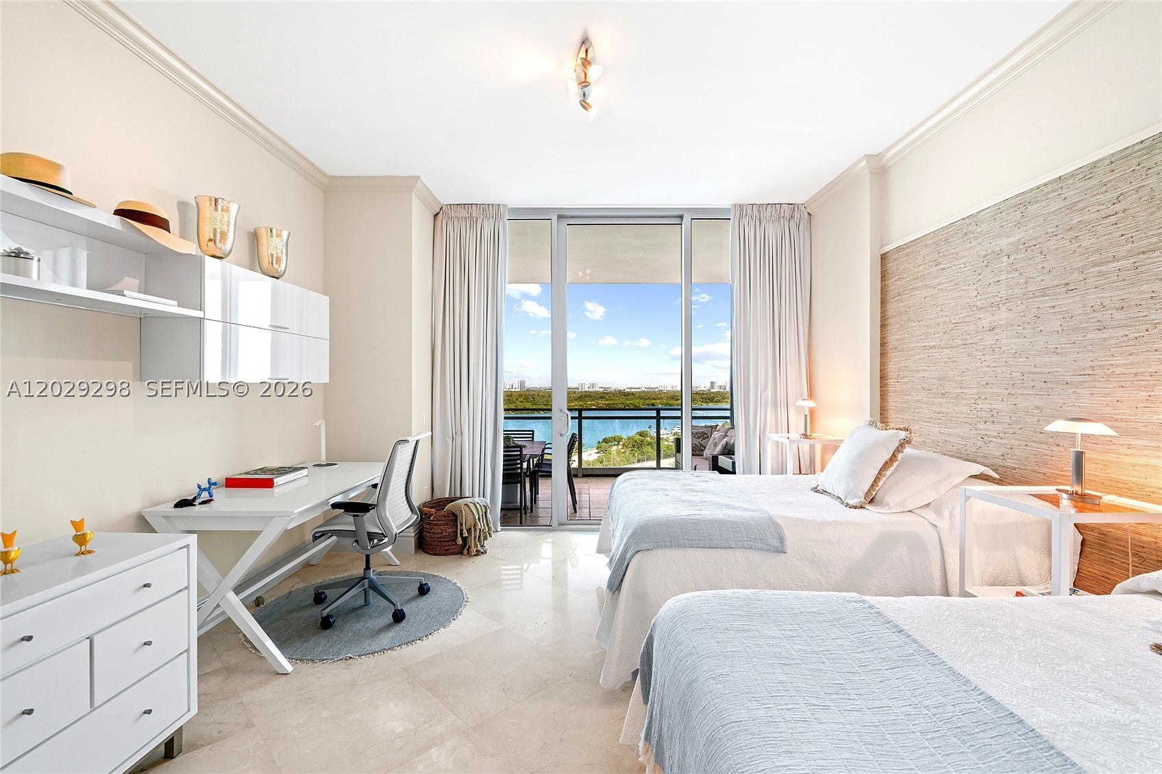 10295 Collins Ave 1606