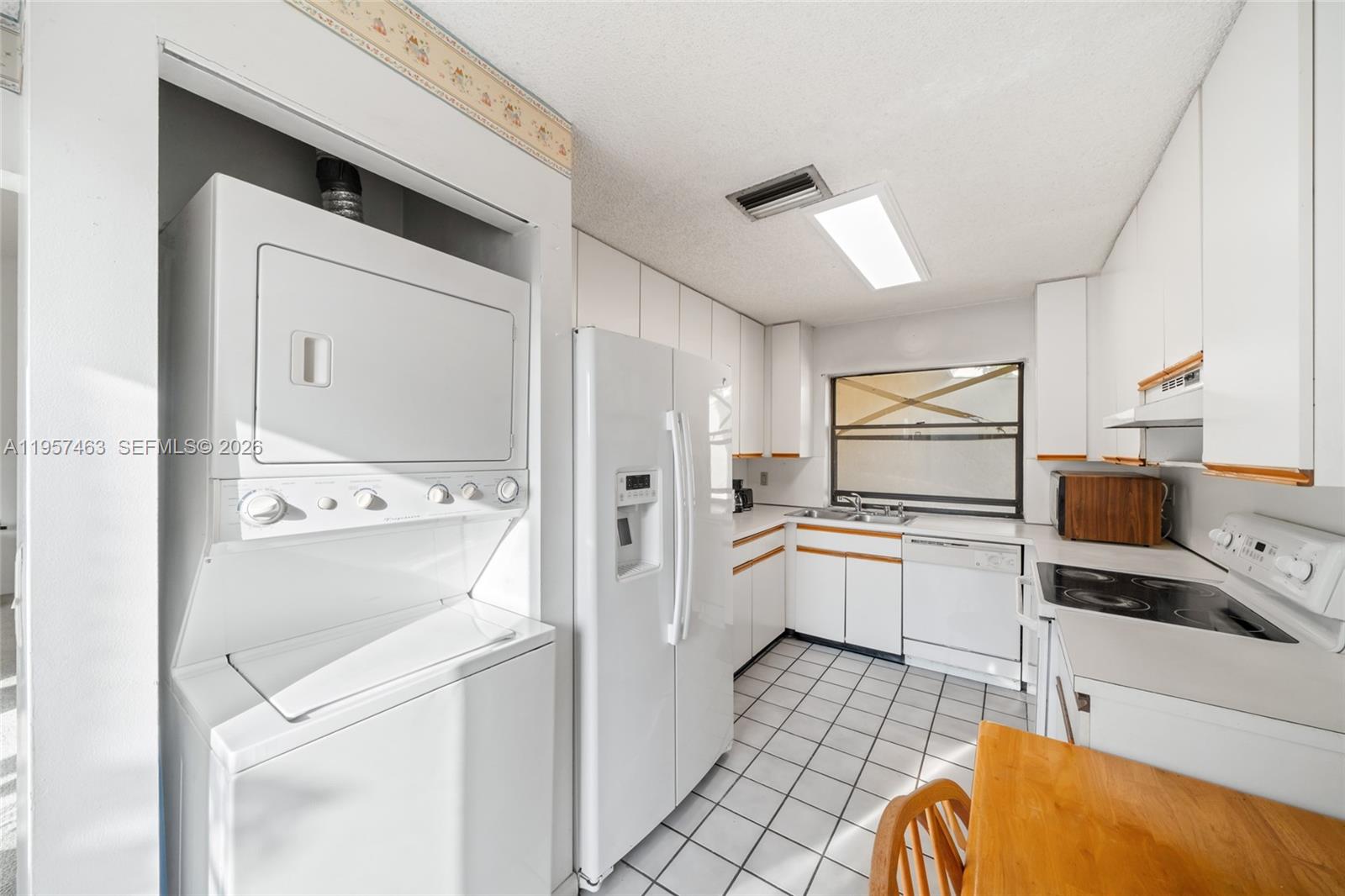 VILLA HOMES AT THE MOORS - Residential