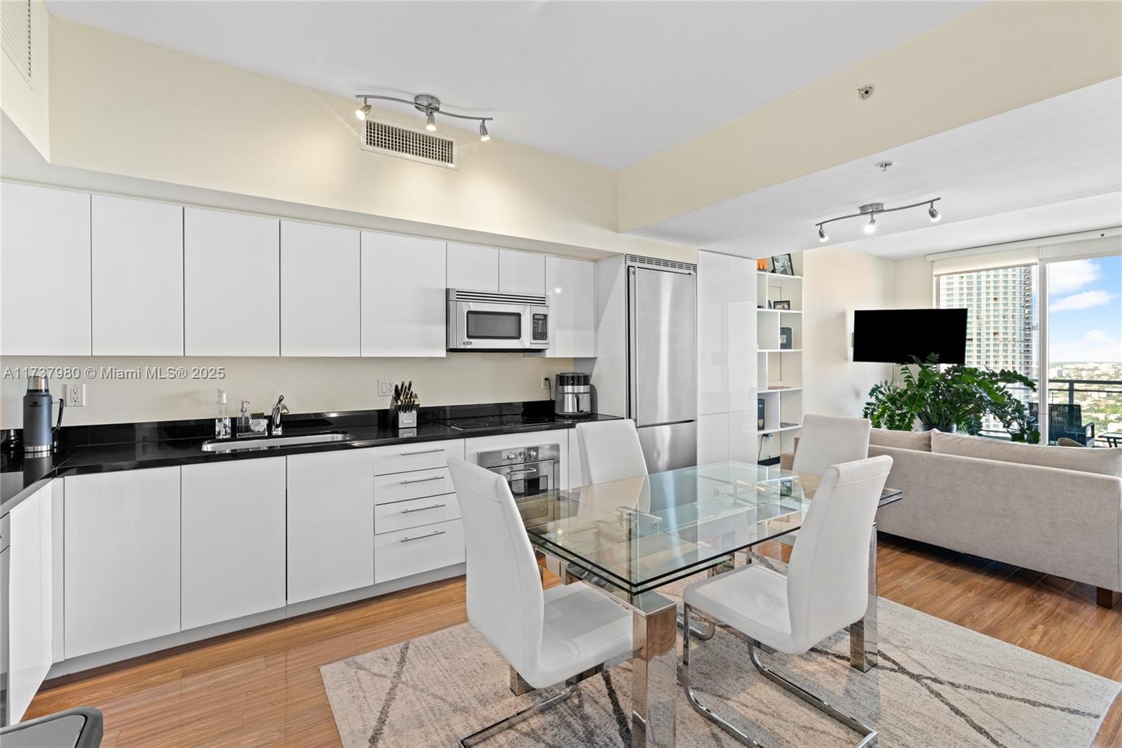 Property for Sale at 92 Sw 3rd St 3409, Miami, Broward County, Florida - Bedrooms: 1 
Bathrooms: 1  - $455,000