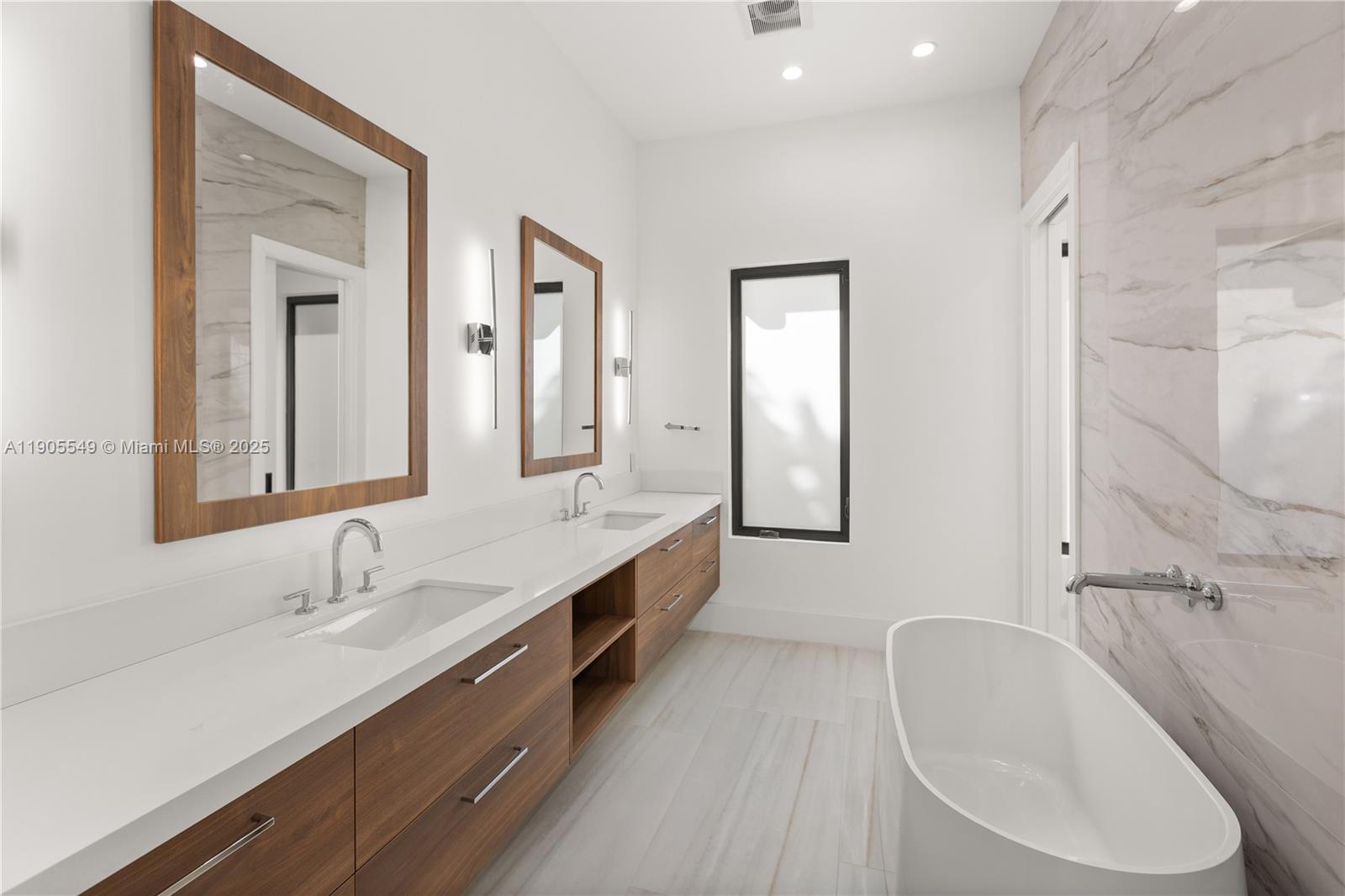 CORAL GABLES COUNTRY CLUB - Residential