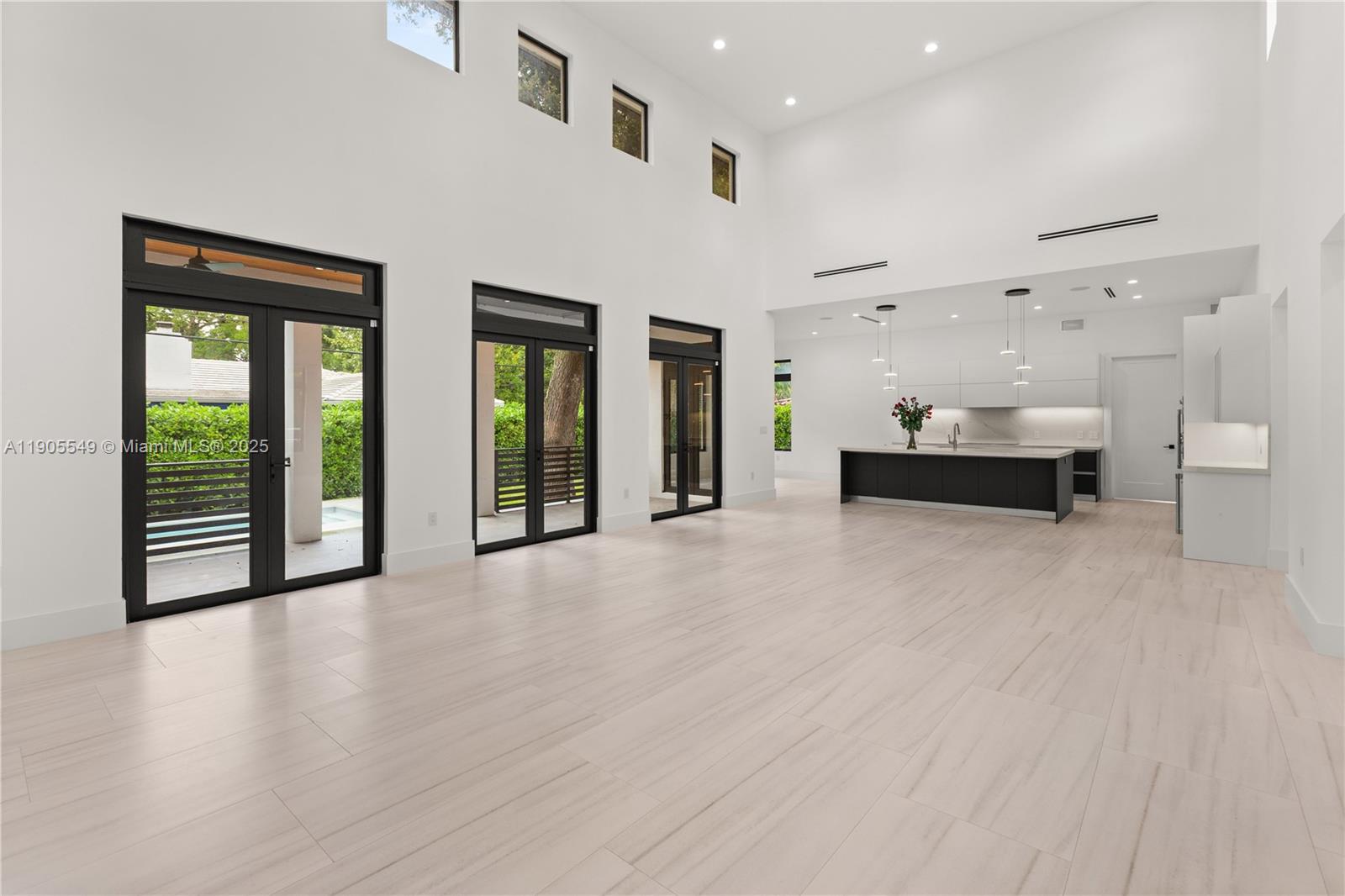 CORAL GABLES COUNTRY CLUB - Residential