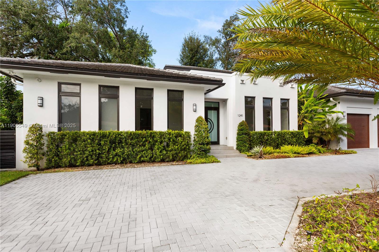 CORAL GABLES COUNTRY CLUB - Residential