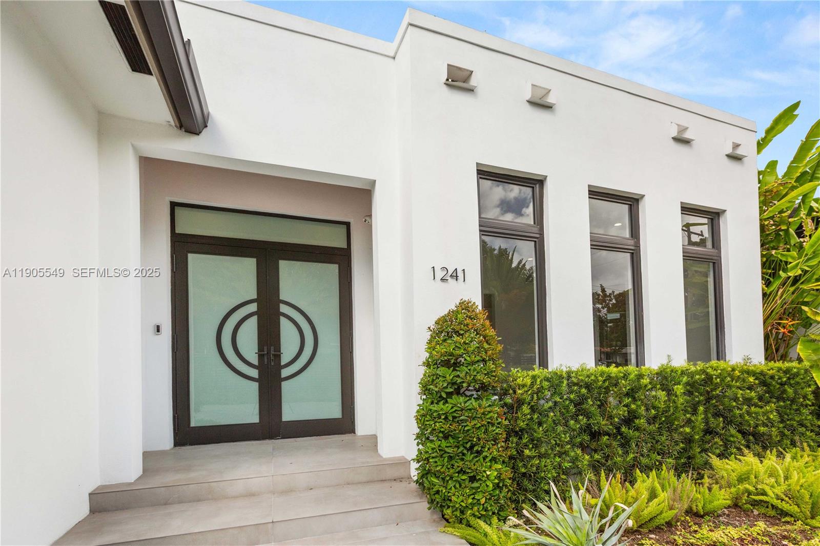 CORAL GABLES COUNTRY CLUB - Residential