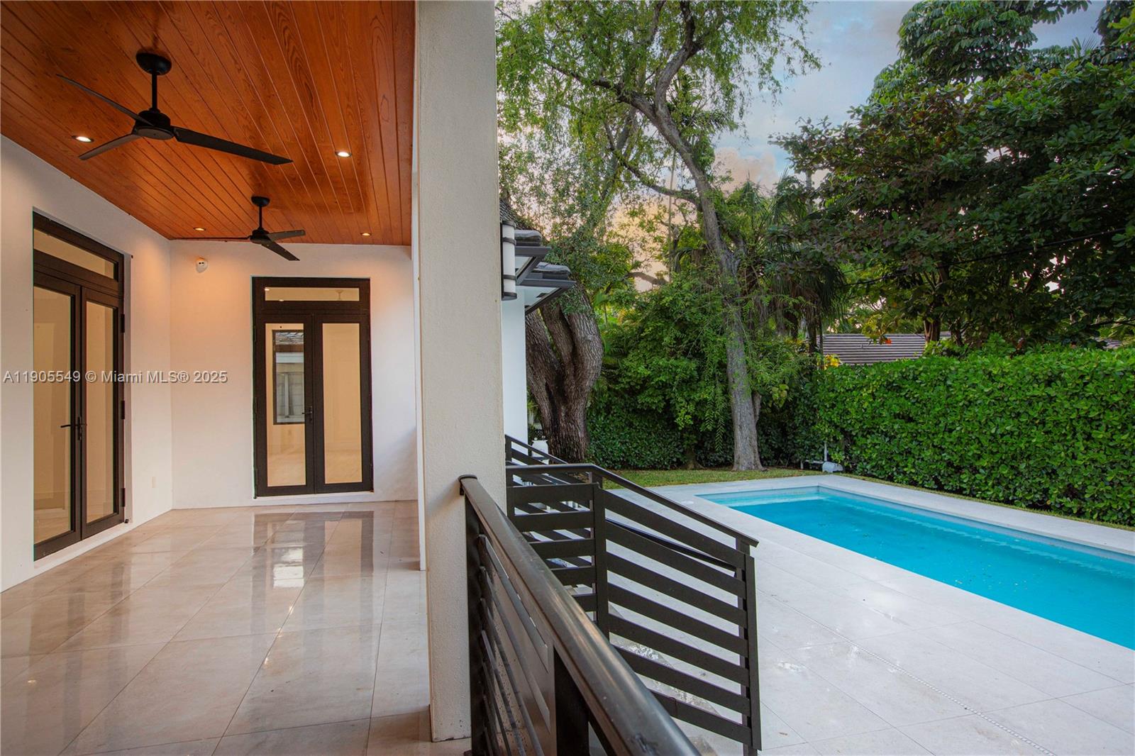 CORAL GABLES COUNTRY CLUB - Residential