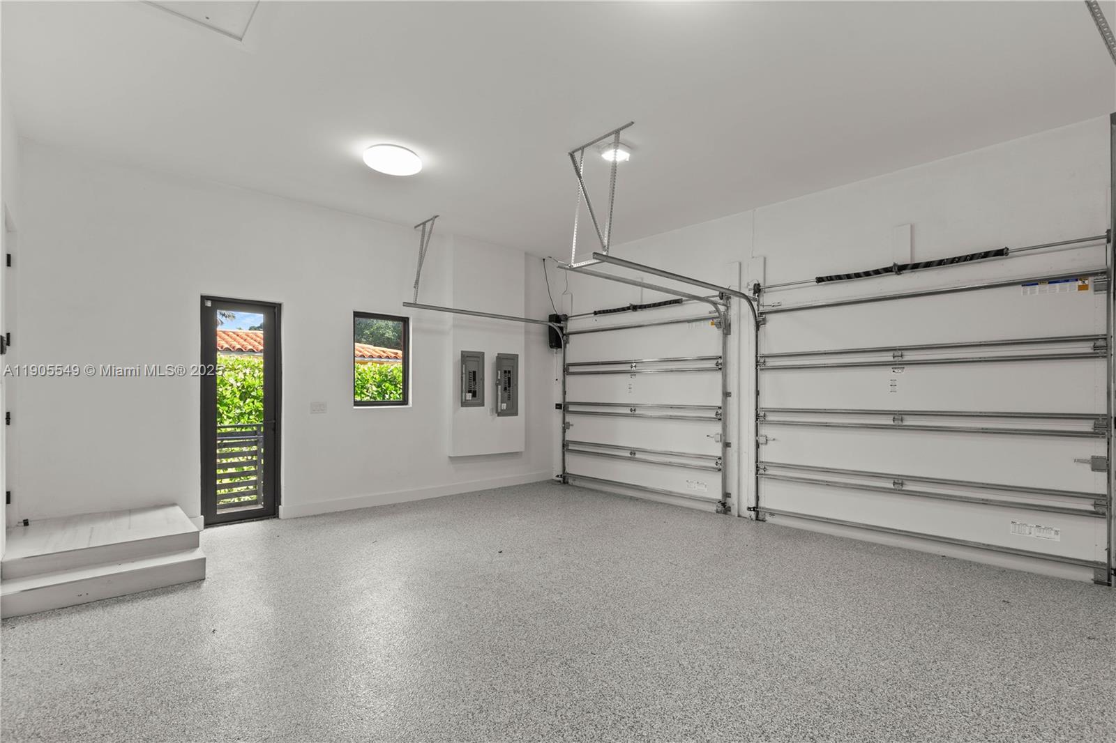 CORAL GABLES COUNTRY CLUB - Residential